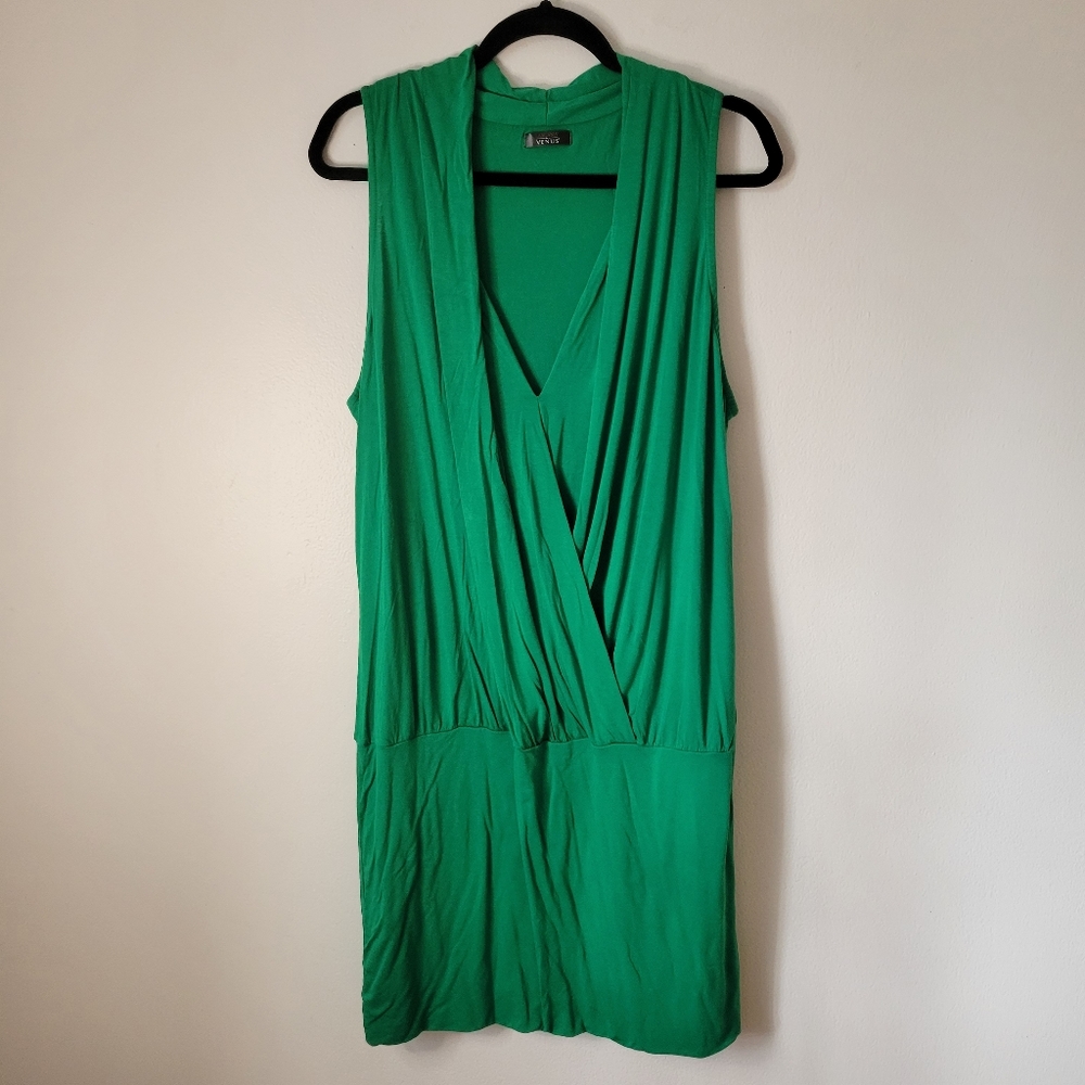 Venus Green Short Sleeve V-neck Drape Dress | Size 16